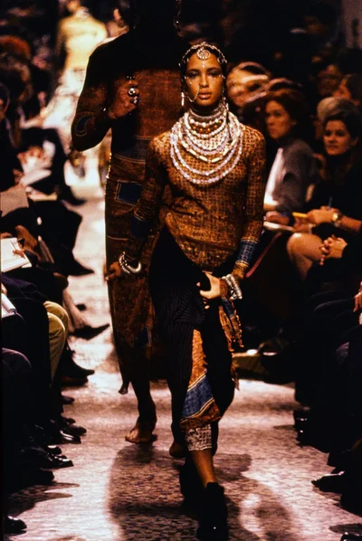 Look 13